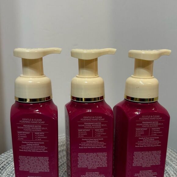 BBW Raspberry Holiday Pie Bar Foaming Hand Soap Set of 3 NWT - Picture 2 of 3